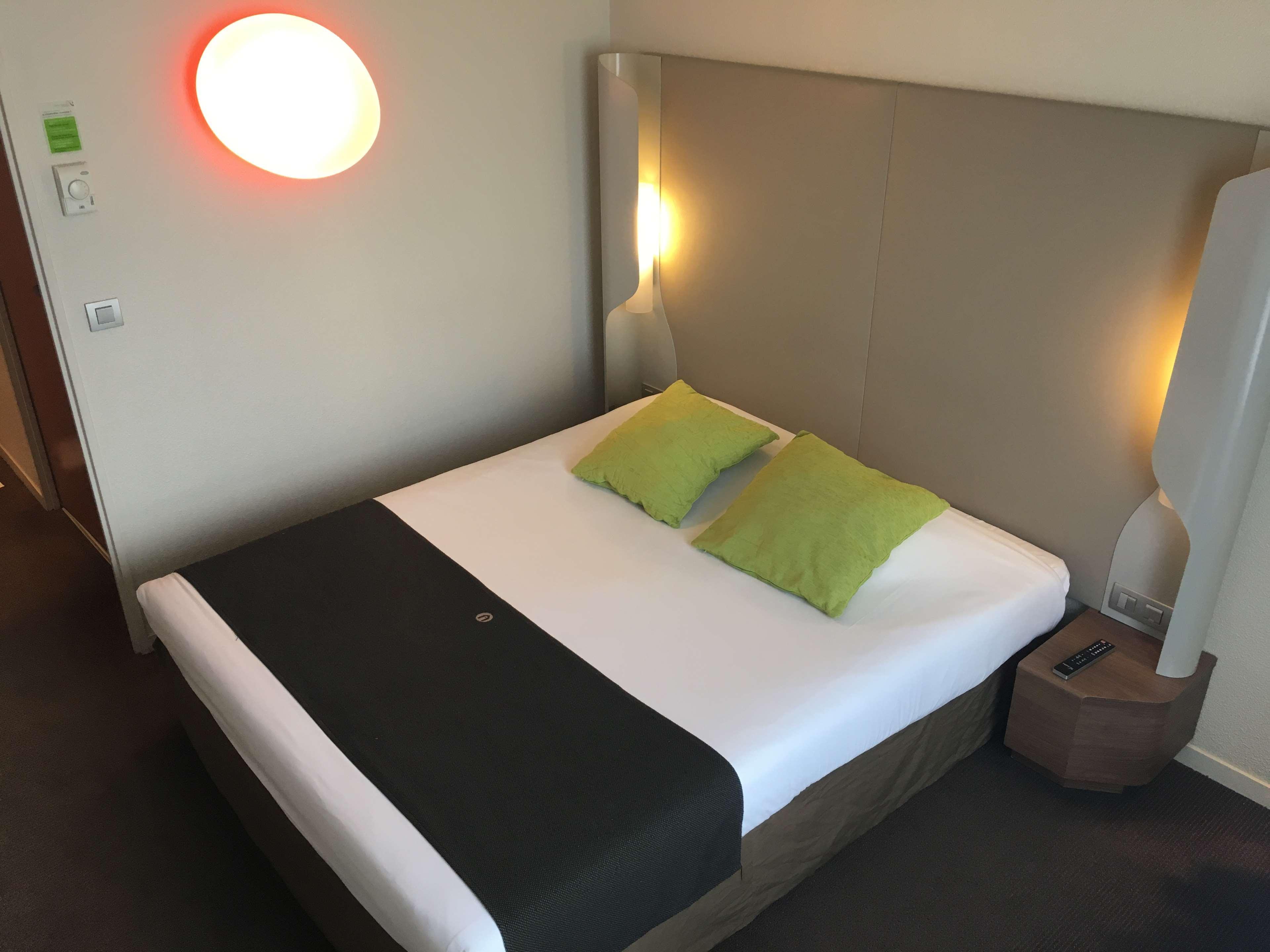 กัมปานีเล มาร์น ลา วายี บุสซี แซ็ง ฌอร์ช Hotel ภายนอก รูปภาพ