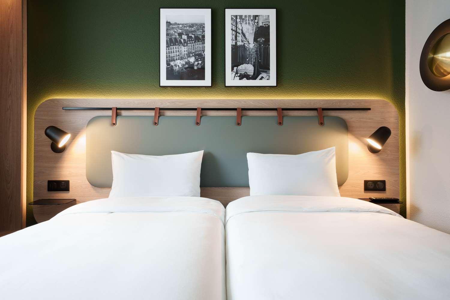 กัมปานีเล มาร์น ลา วายี บุสซี แซ็ง ฌอร์ช Hotel ภายนอก รูปภาพ